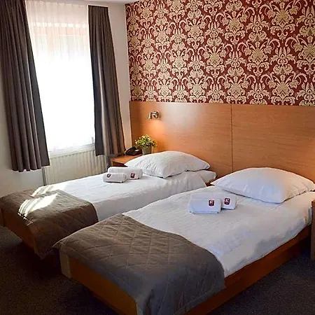 Hotel Fero Lux 2*
