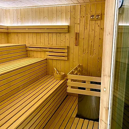 Hotel Fero Lux Jelesnia