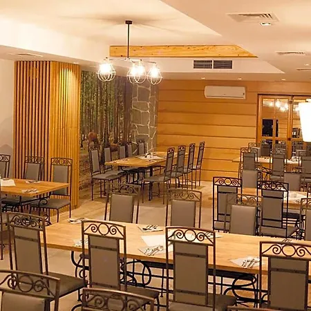 Fero Lux Hotel 2*