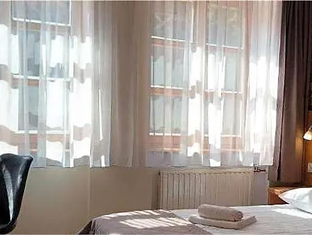 Fero Lux Hotel 2*